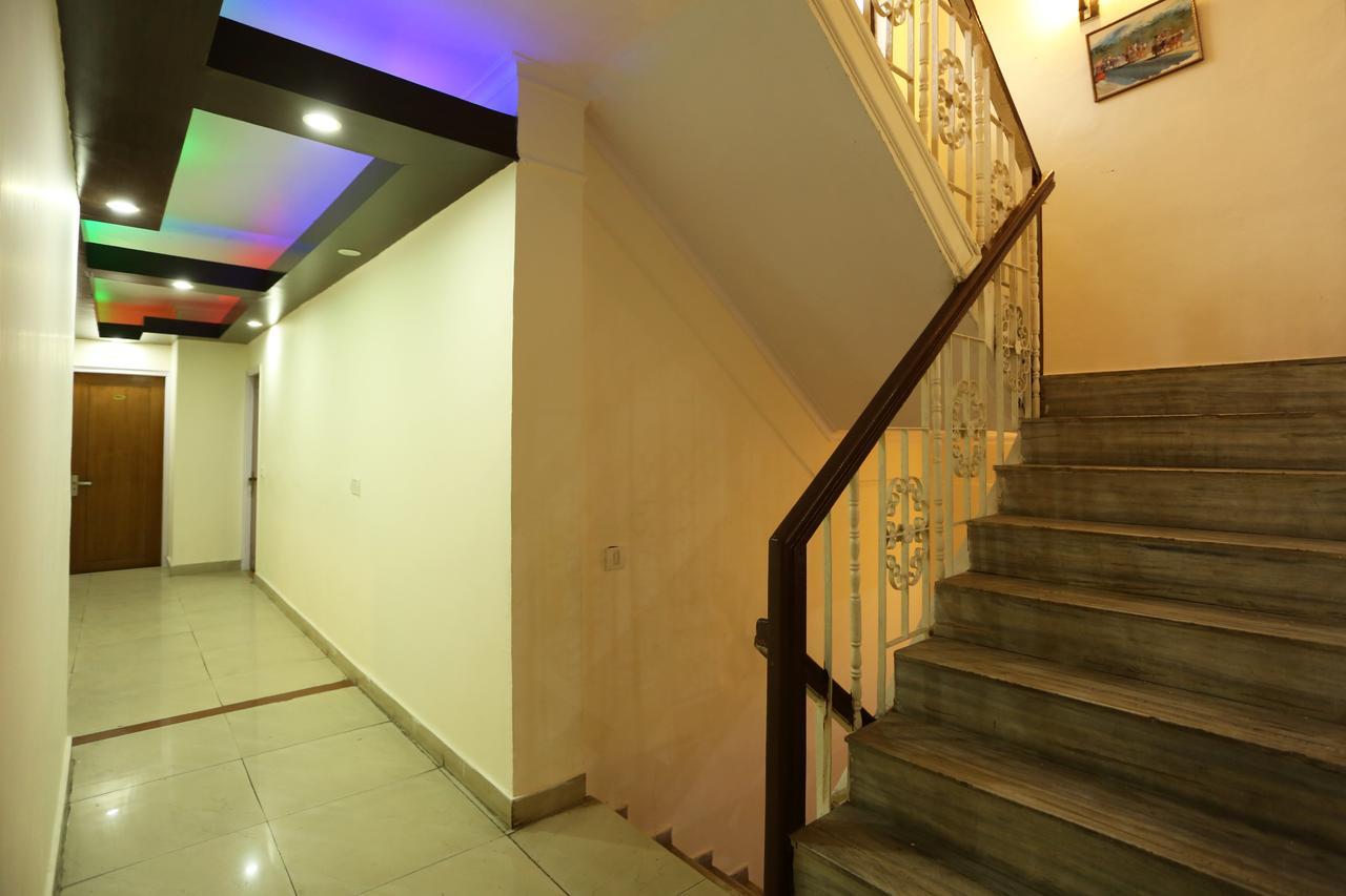 Oyo 8637 Shivam Hotel Mussoorie Exteriör bild