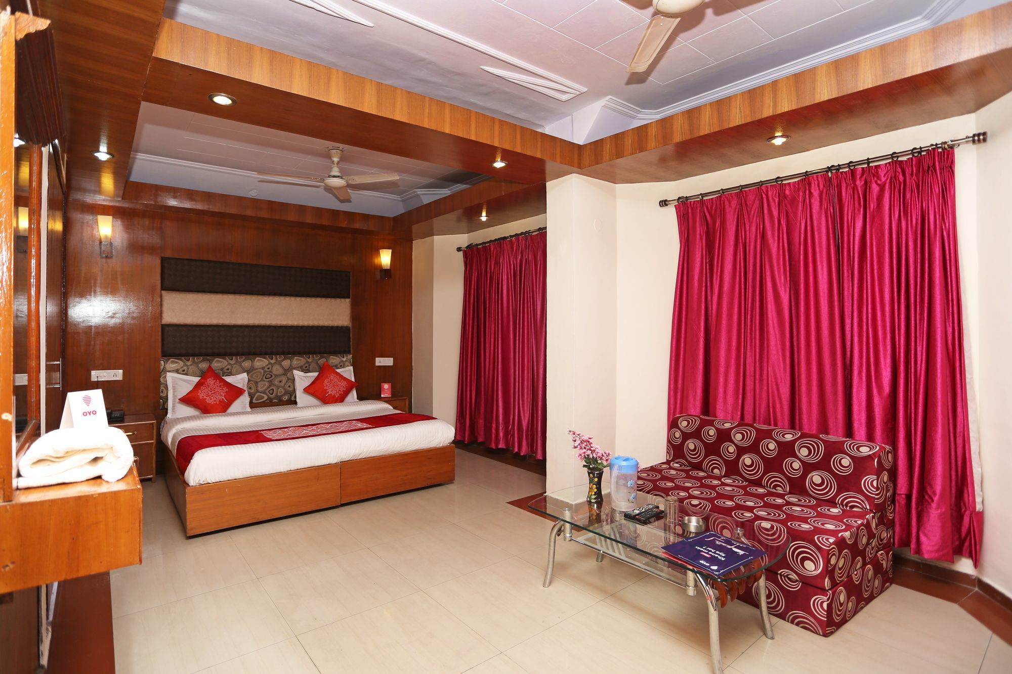 Oyo 8637 Shivam Hotel Mussoorie Exteriör bild